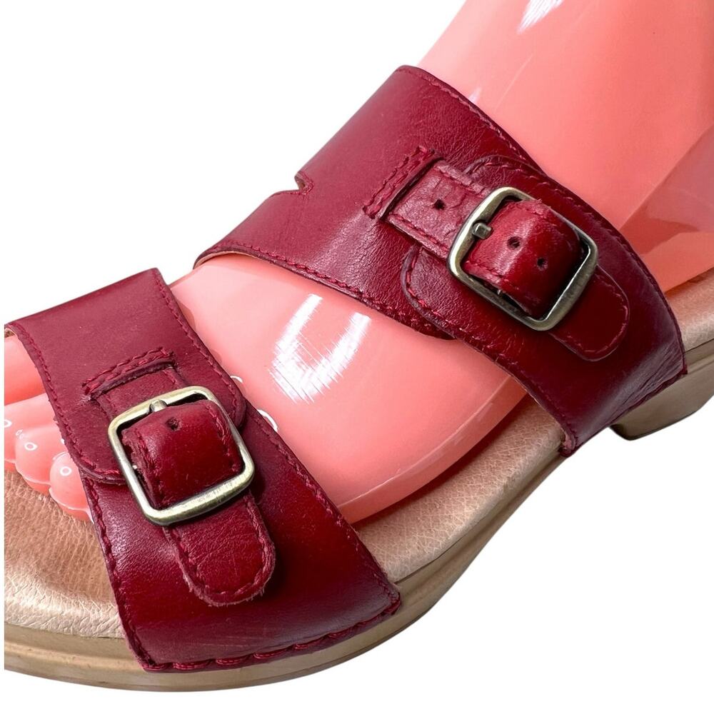 Dansko Karena Leather Buckle Strap Comfort Sandal in Red Wine Casual Women's 7.5 - Picture 6 of 13